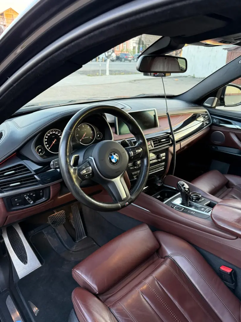BMW X6 M50