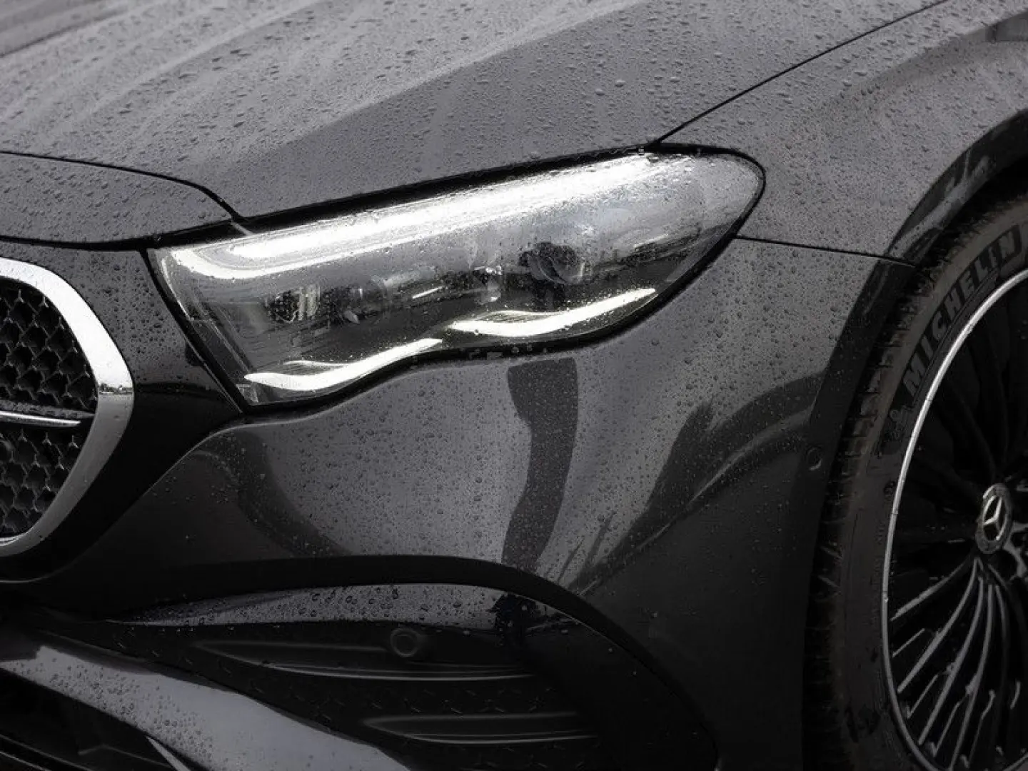 Mercedes-Benz E 450 4M AMG-Sport Super Pano Stdhz