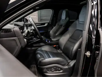 Cayenne Coupe E-Hybrid HUD Pass Display Luft