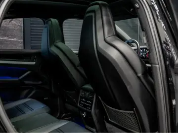 Cayenne Coupe E-Hybrid HUD Pass Display Luft