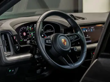 Cayenne Coupe E-Hybrid HUD Pass Display Luft