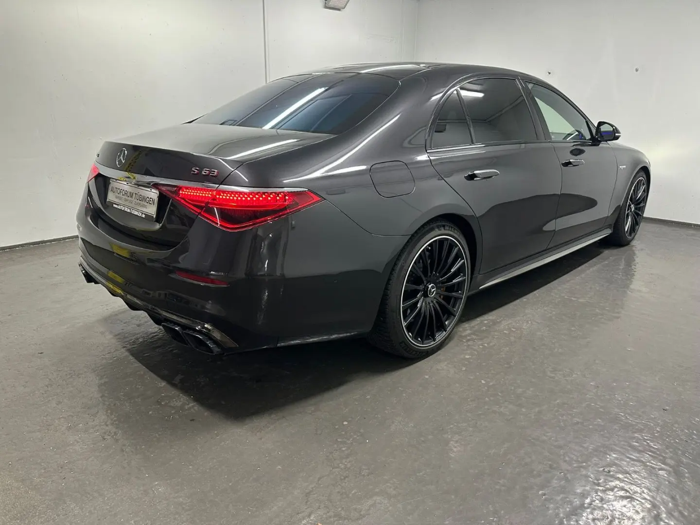 S 63 E Performance L  KERAMIK TV PANO