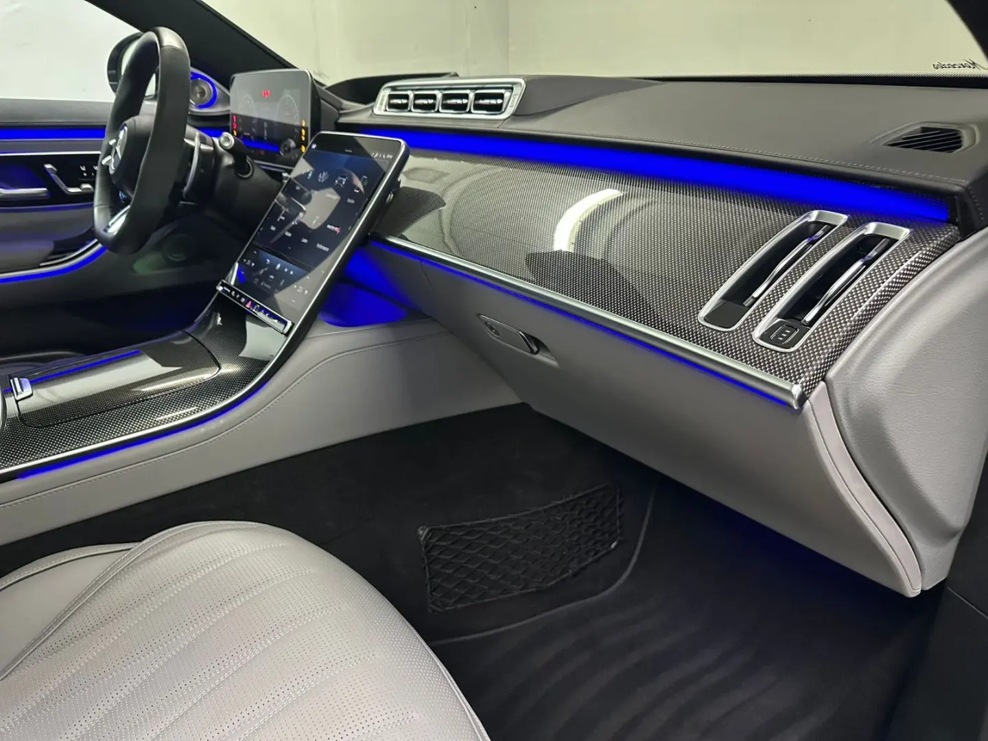 S 63 E Performance L  KERAMIK TV PANO