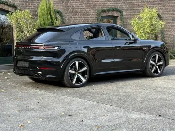 Cayenne E-Hybrid Coupe SPORTDESIGN 22 EXCLUSIVE