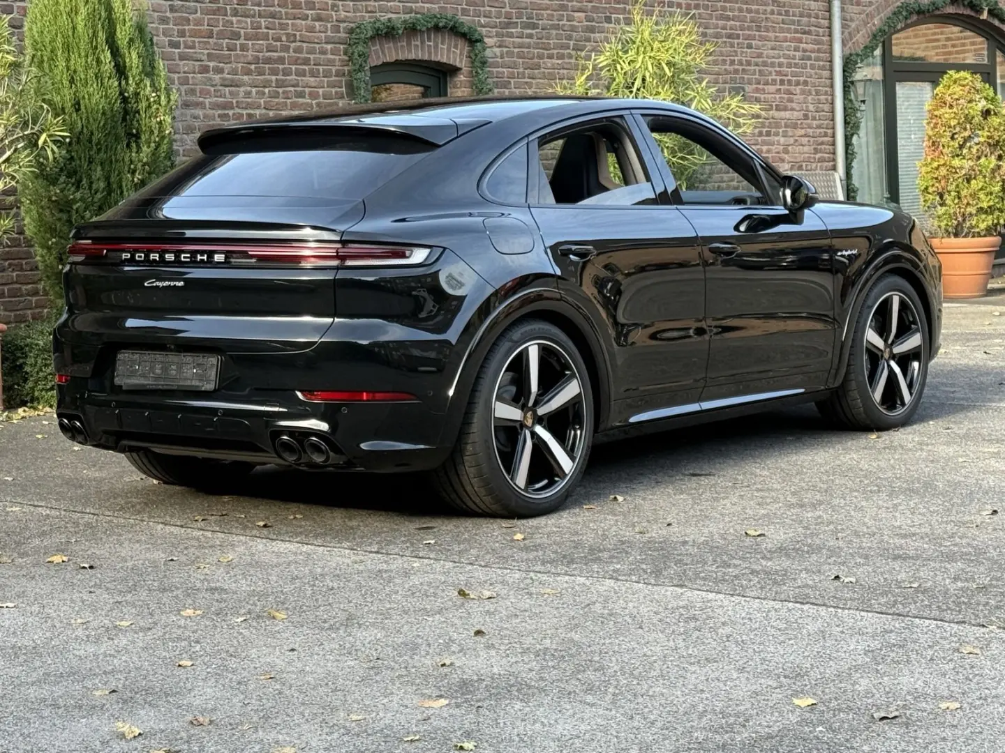 Cayenne E-Hybrid Coupe SPORTDESIGN 22 EXCLUSIVE