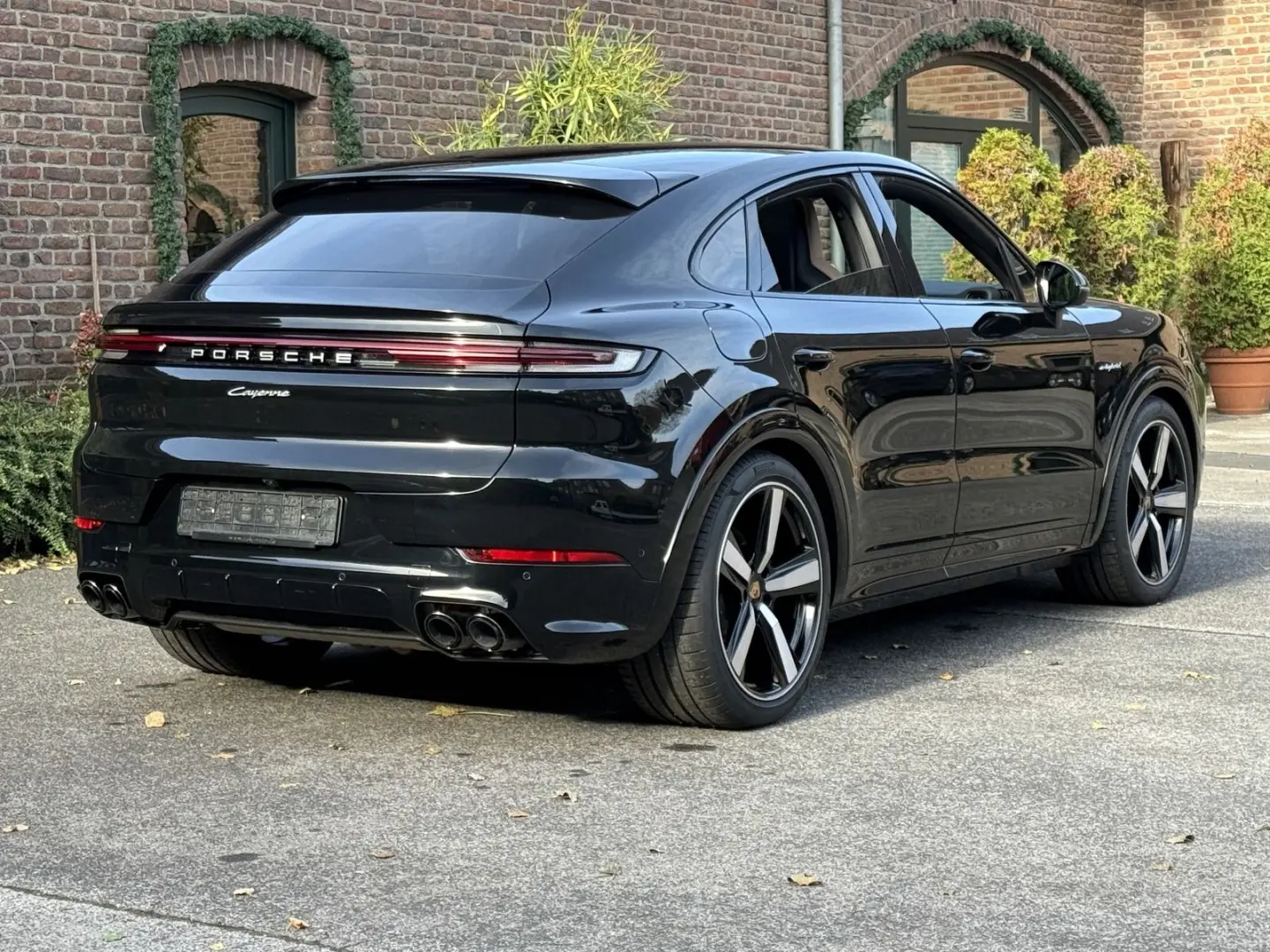 Cayenne E-Hybrid Coupe SPORTDESIGN 22 EXCLUSIVE