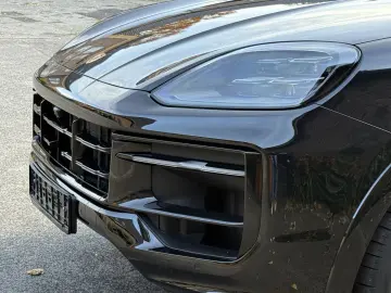 Cayenne E-Hybrid Coupe SPORTDESIGN 22 EXCLUSIVE