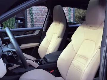 Cayenne E-Hybrid Coupe SPORTDESIGN 22 EXCLUSIVE