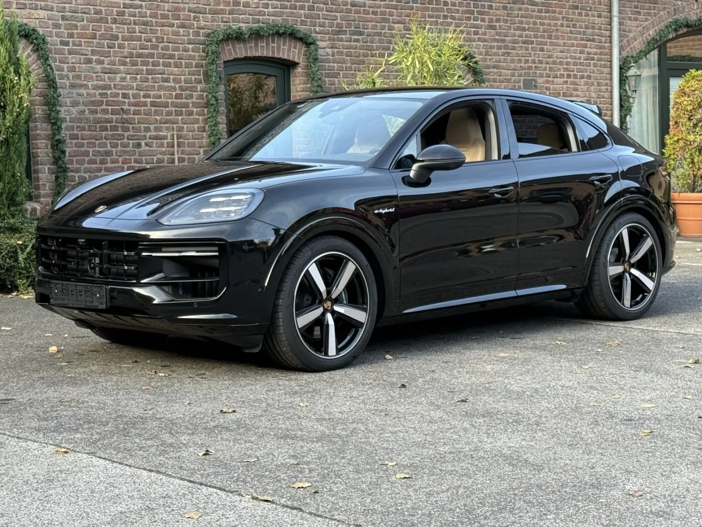 Cayenne E-Hybrid Coupe SPORTDESIGN 22 EXCLUSIVE