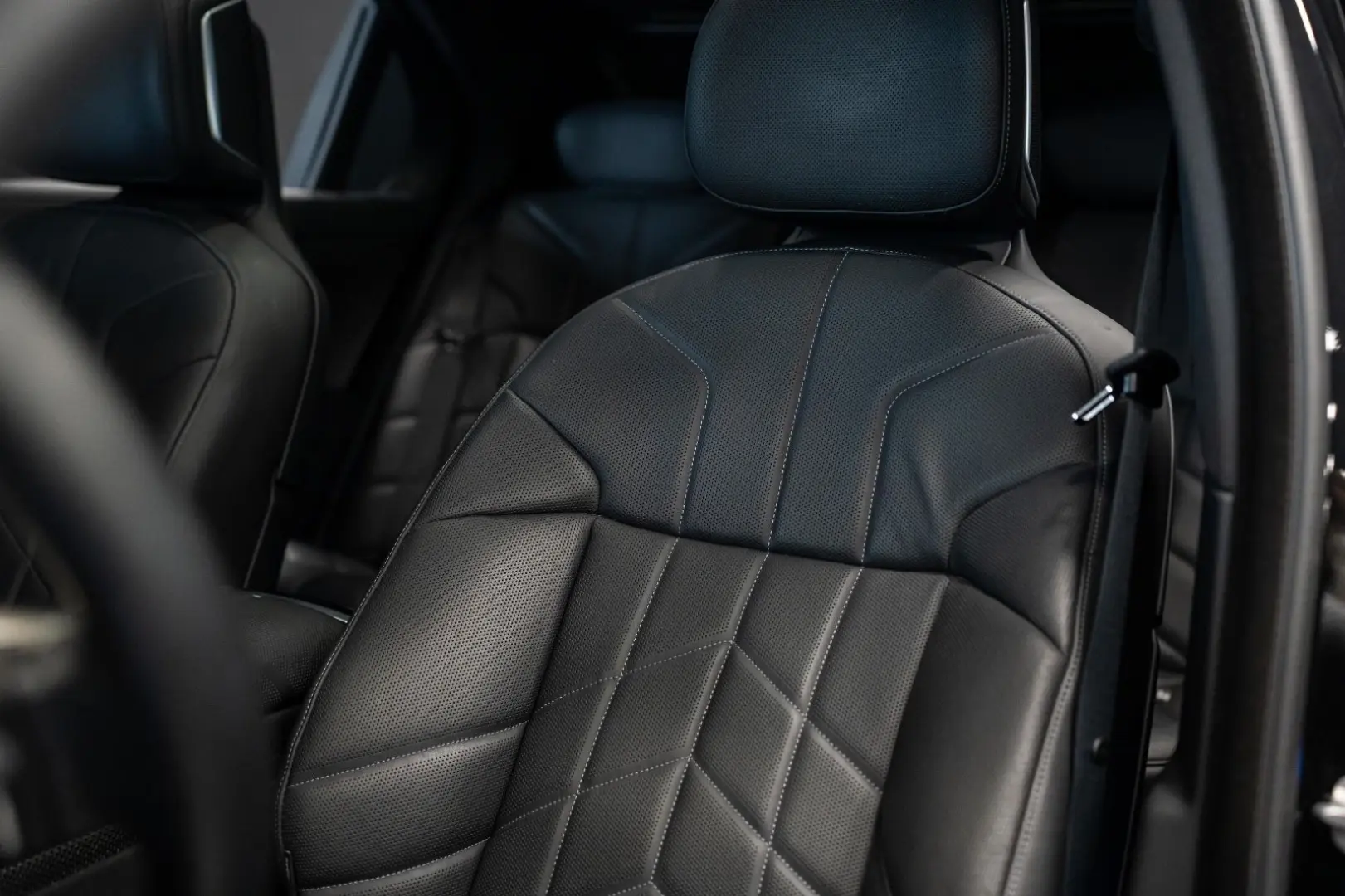 740 d xDrive M Sport Pro B&W Pano SurroundV