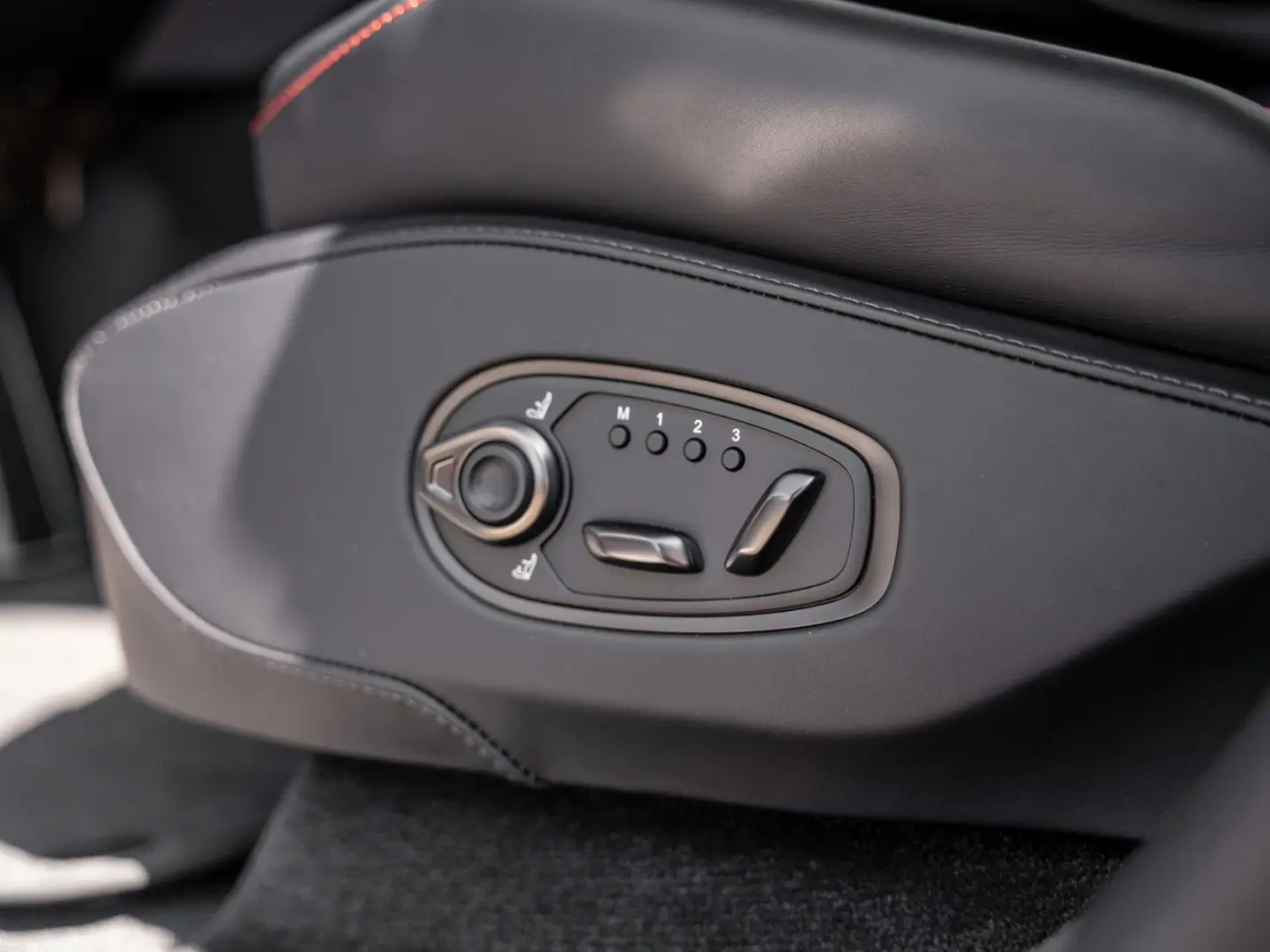 DBX 707   Q - Edition   Remote Park Heat