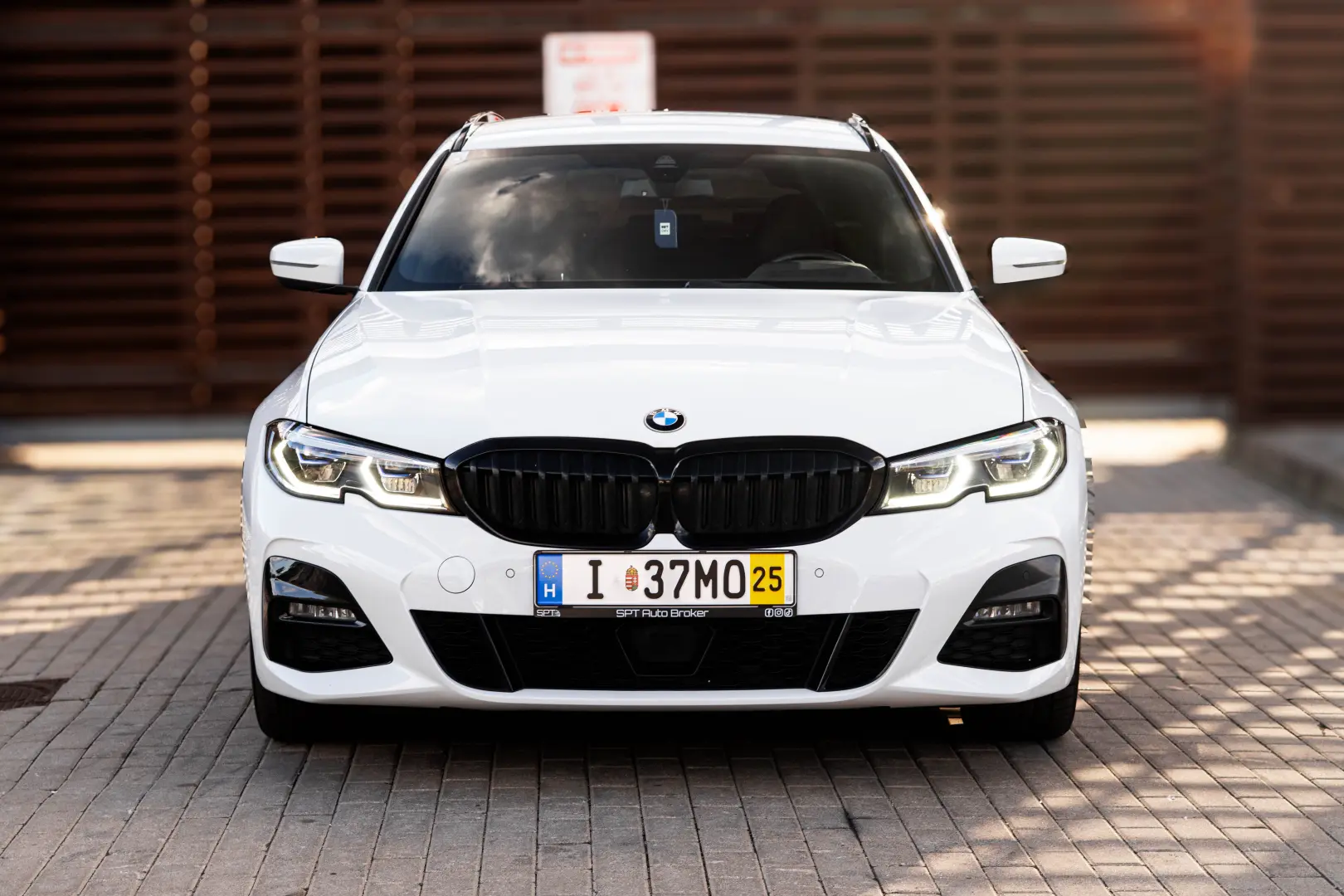BMW 330
