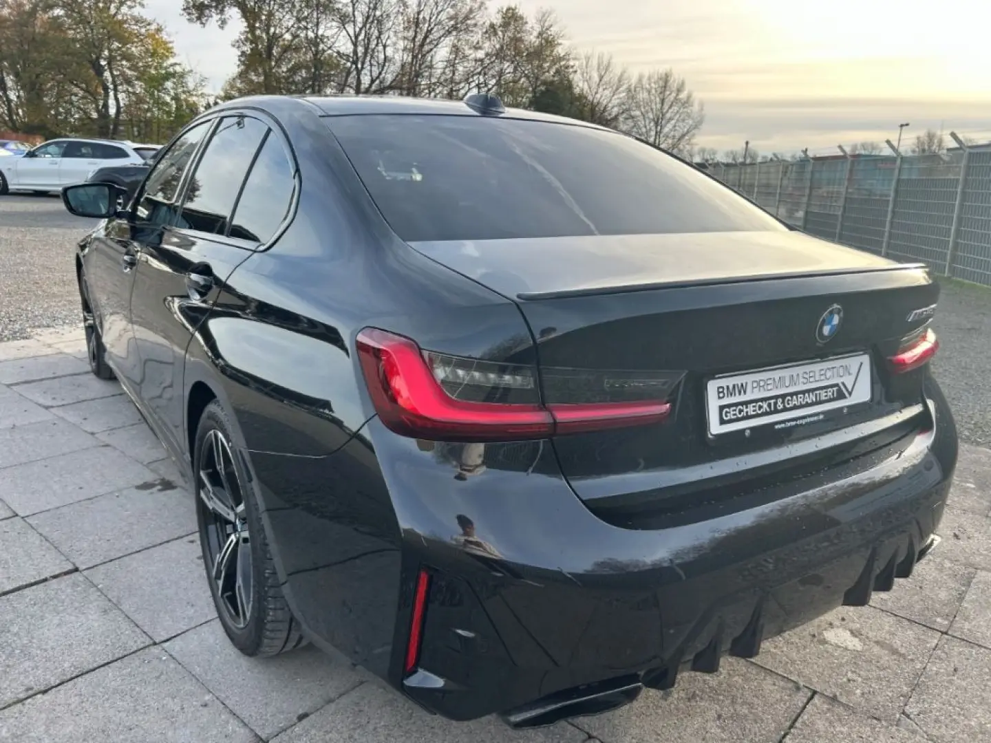 M340i xDrive Limousine HUD eSitze HiFi 360 Kamer