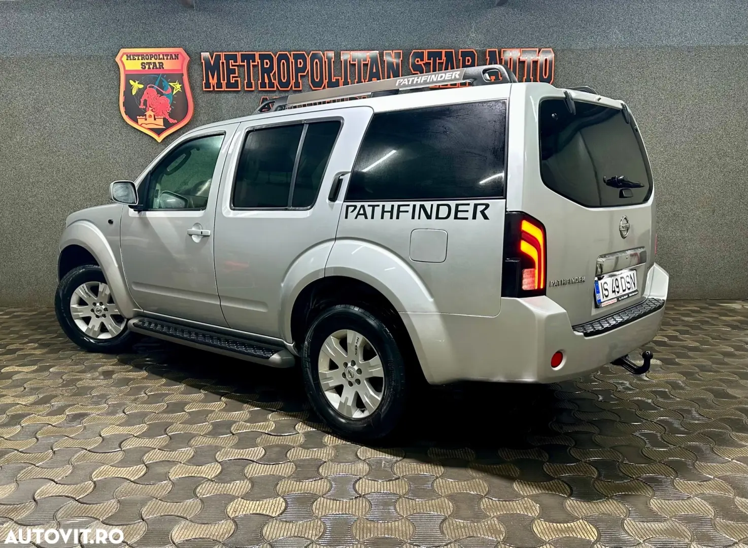 Nissan Pathfinder 2.5 dCi Aut LE Plus