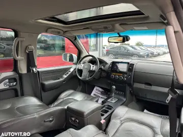 Nissan Pathfinder 2.5 dCi Aut LE Plus