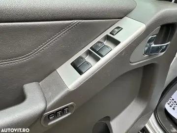 Nissan Pathfinder 2.5 dCi Aut LE Plus