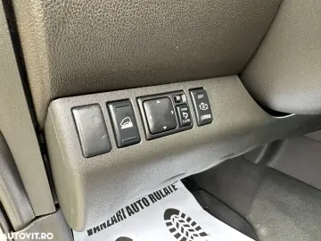 Nissan Pathfinder 2.5 dCi Aut LE Plus