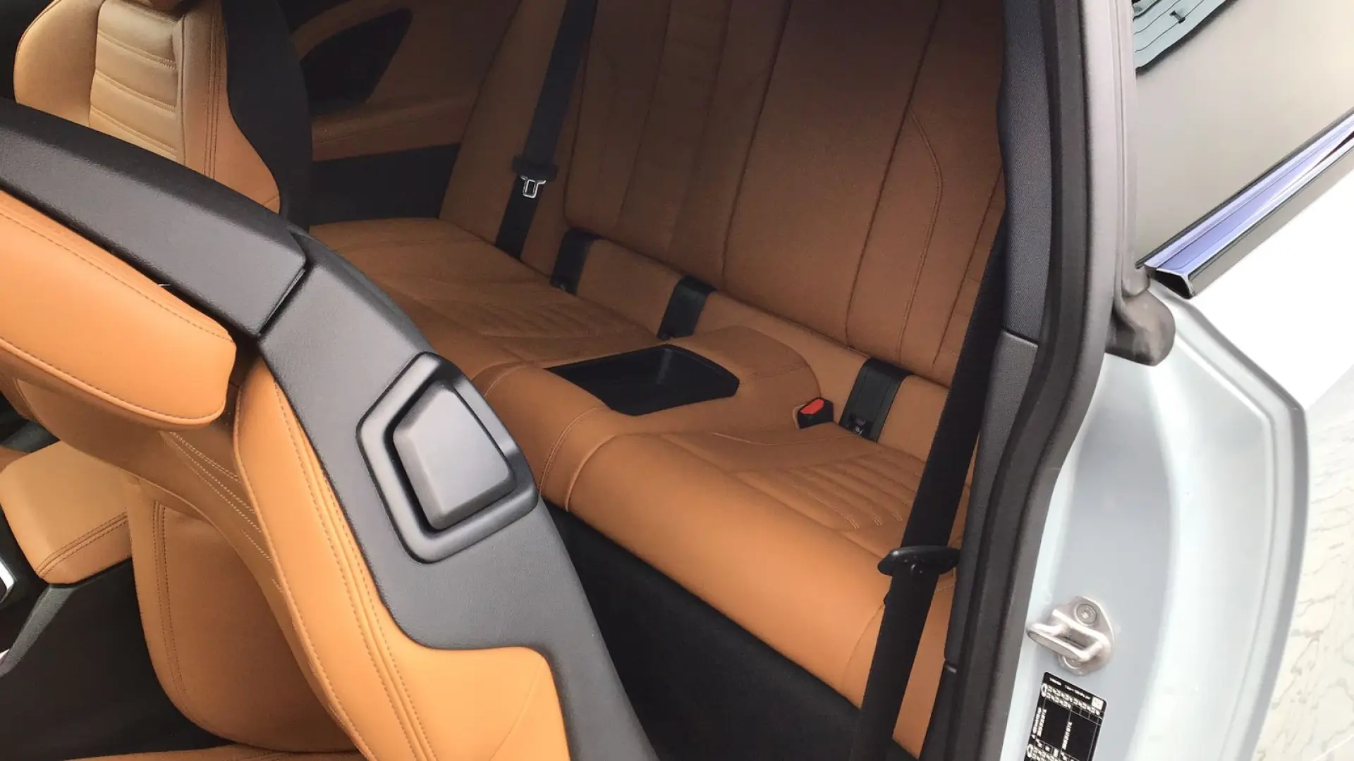 M2 Coupé Schaltgetriebe-Adaptives M Fahrwerk-Har