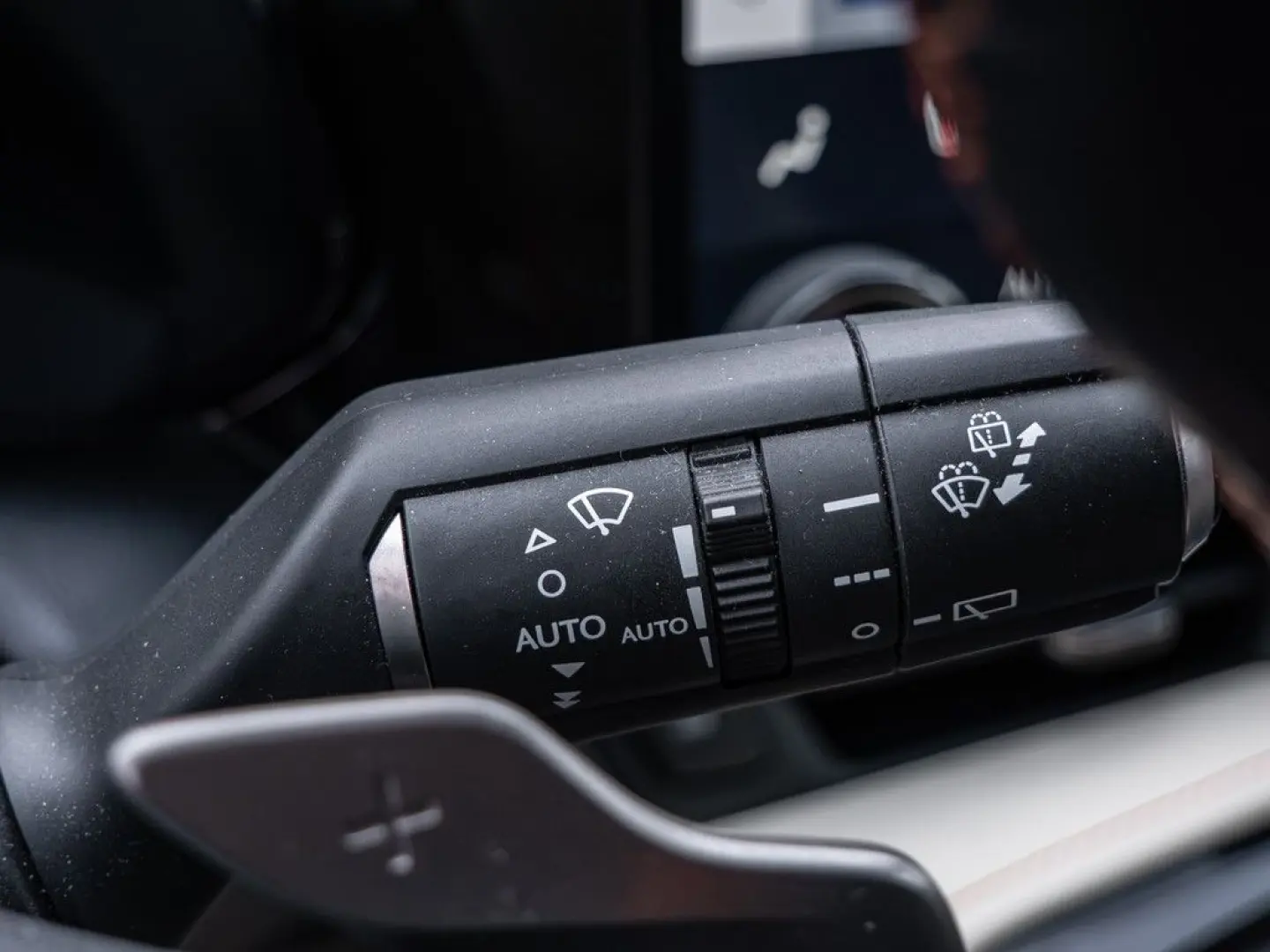 NX 450h   Executive ACC LED 360  Interieur-Pak.