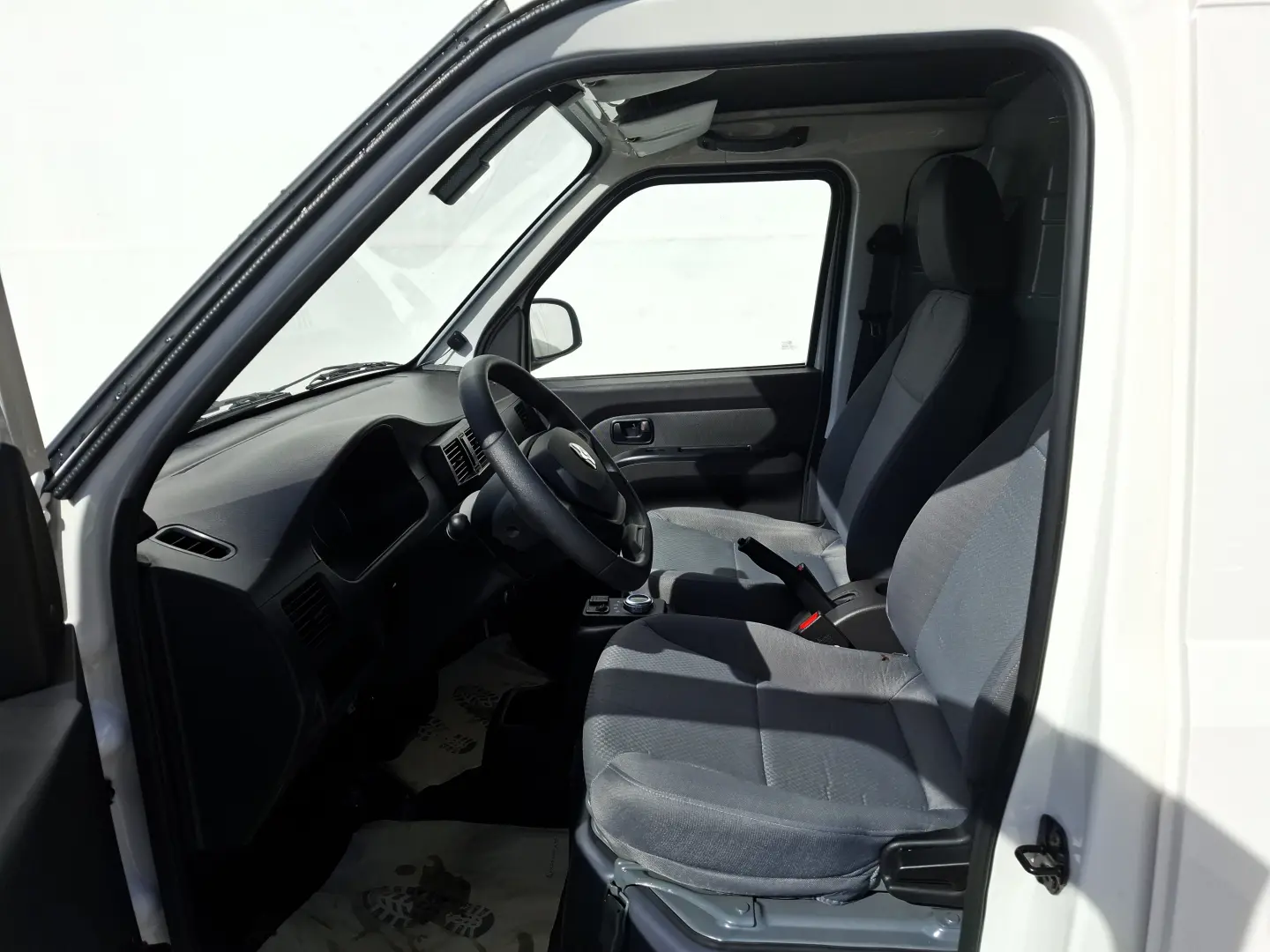 FEST E-BOX M---Autoutilitara--ELECTRIC