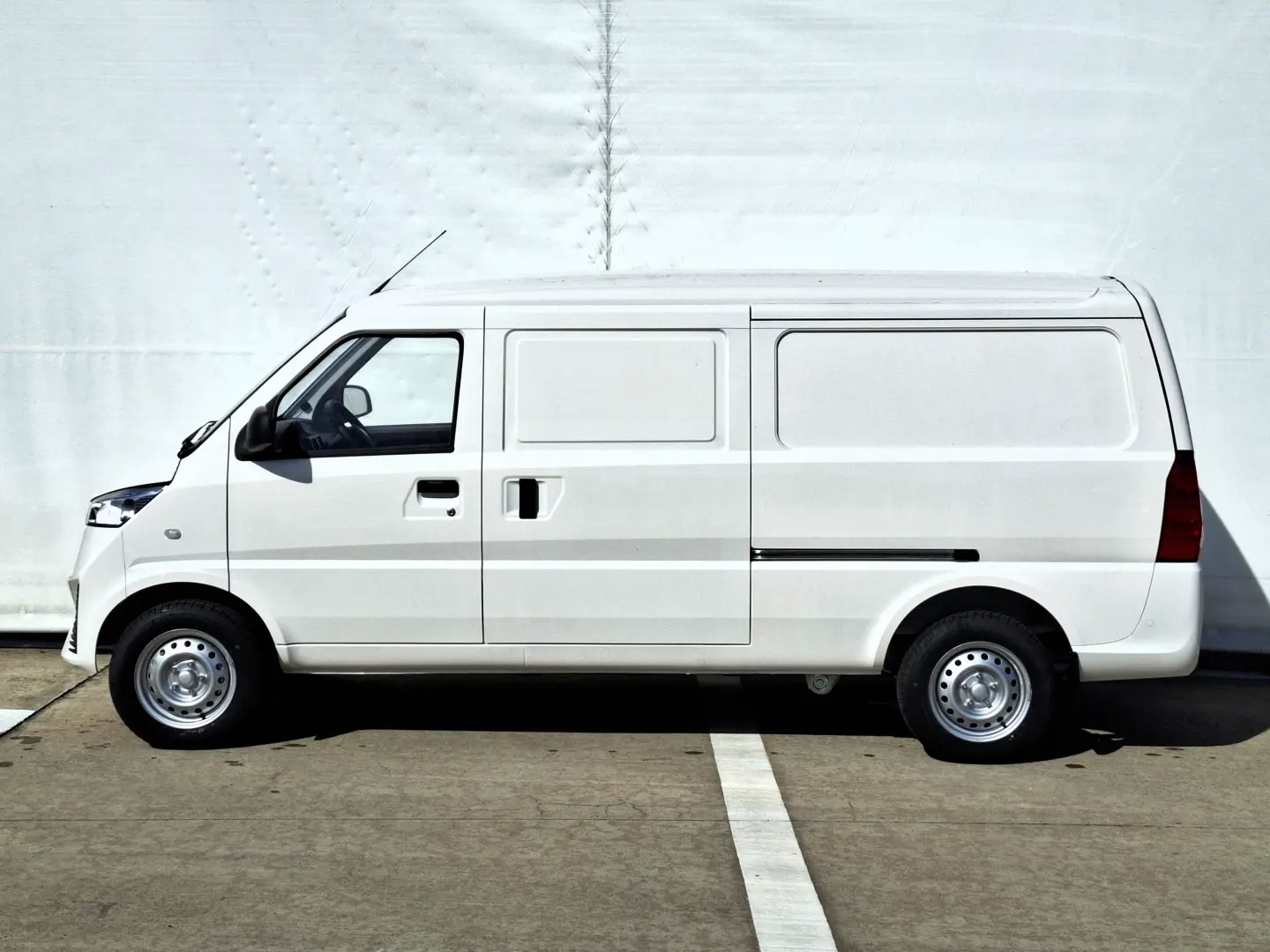 FEST E-BOX M---Autoutilitara--ELECTRIC