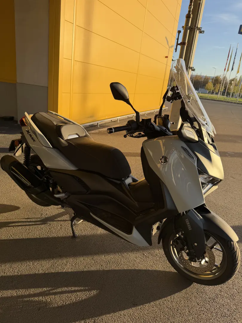 Yamaha XMAX 300 TechMax