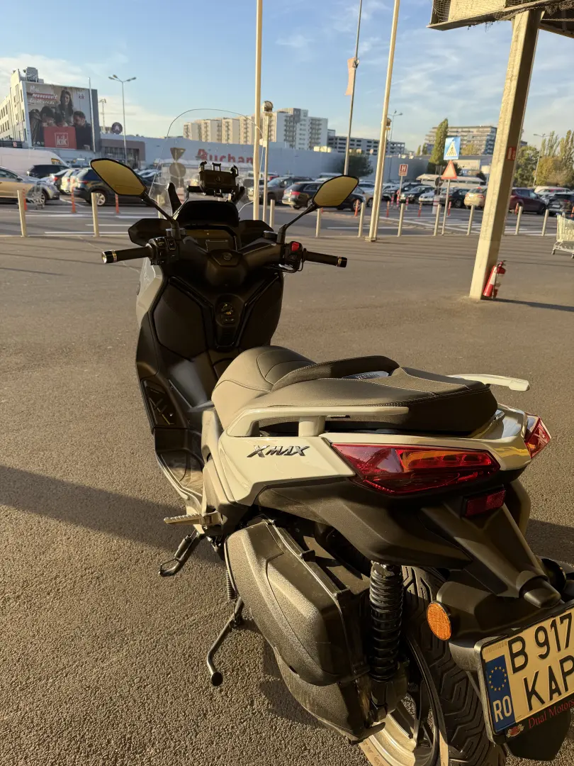 Yamaha XMAX 300 TechMax
