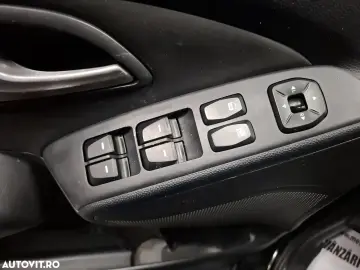 Hyundai Tucson blue 1.7 CRDi 2WD Style