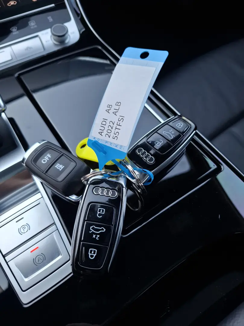 Audi A8 55 TFSI quattro Tiptronic MHEV