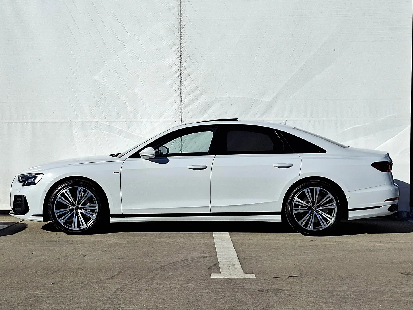 Audi A8 55 TFSI quattro Tiptronic MHEV