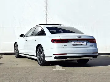 Audi A8 55 TFSI quattro Tiptronic MHEV