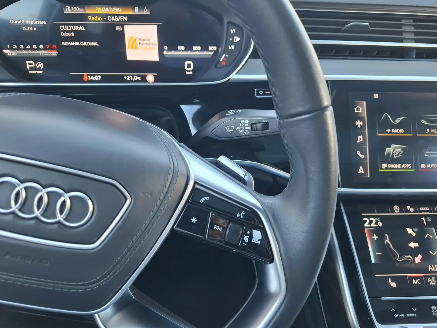 Audi A8 55 TFSI quattro Tiptronic MHEV
