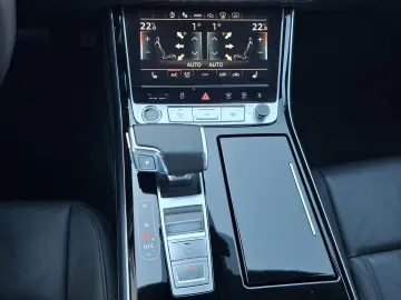Audi A8 55 TFSI quattro Tiptronic MHEV