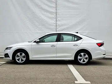 Skoda Octavia 2.0 TDI DSG Ambition