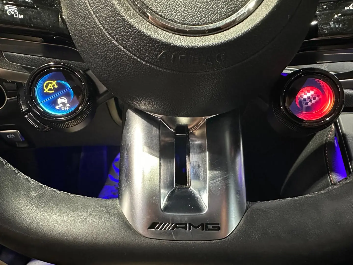 E 53 AMG 4M COUPE SPORTABGAS DISTRO PANO 360  HE