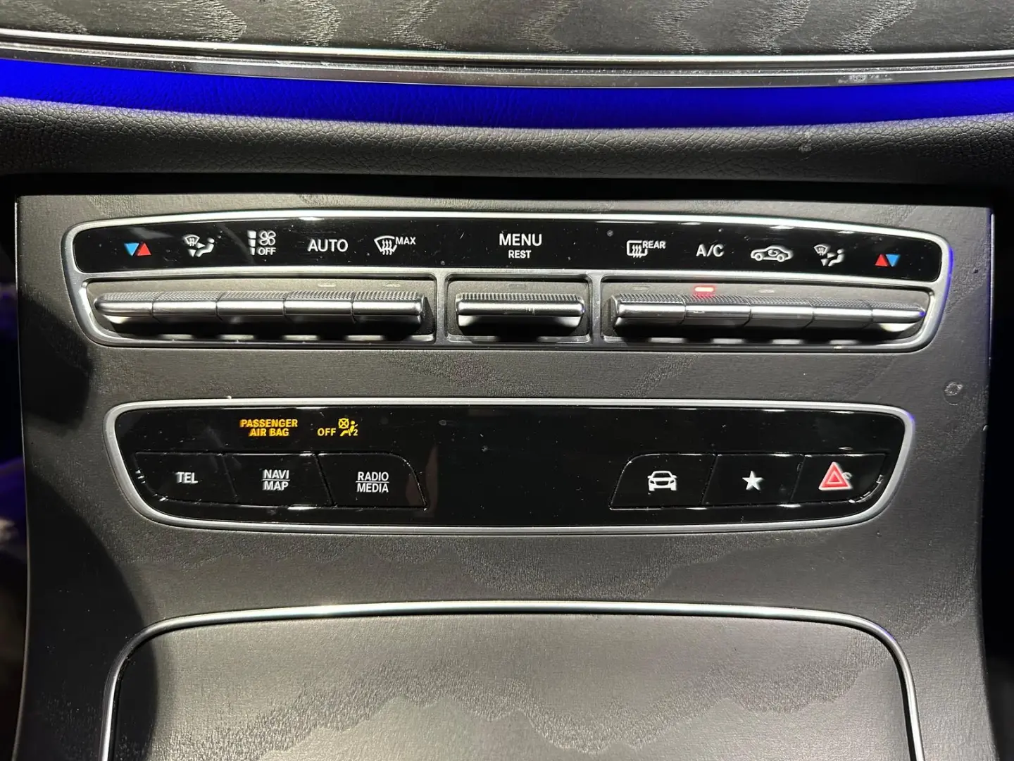 E 53 AMG 4M COUPE SPORTABGAS DISTRO PANO 360  HE