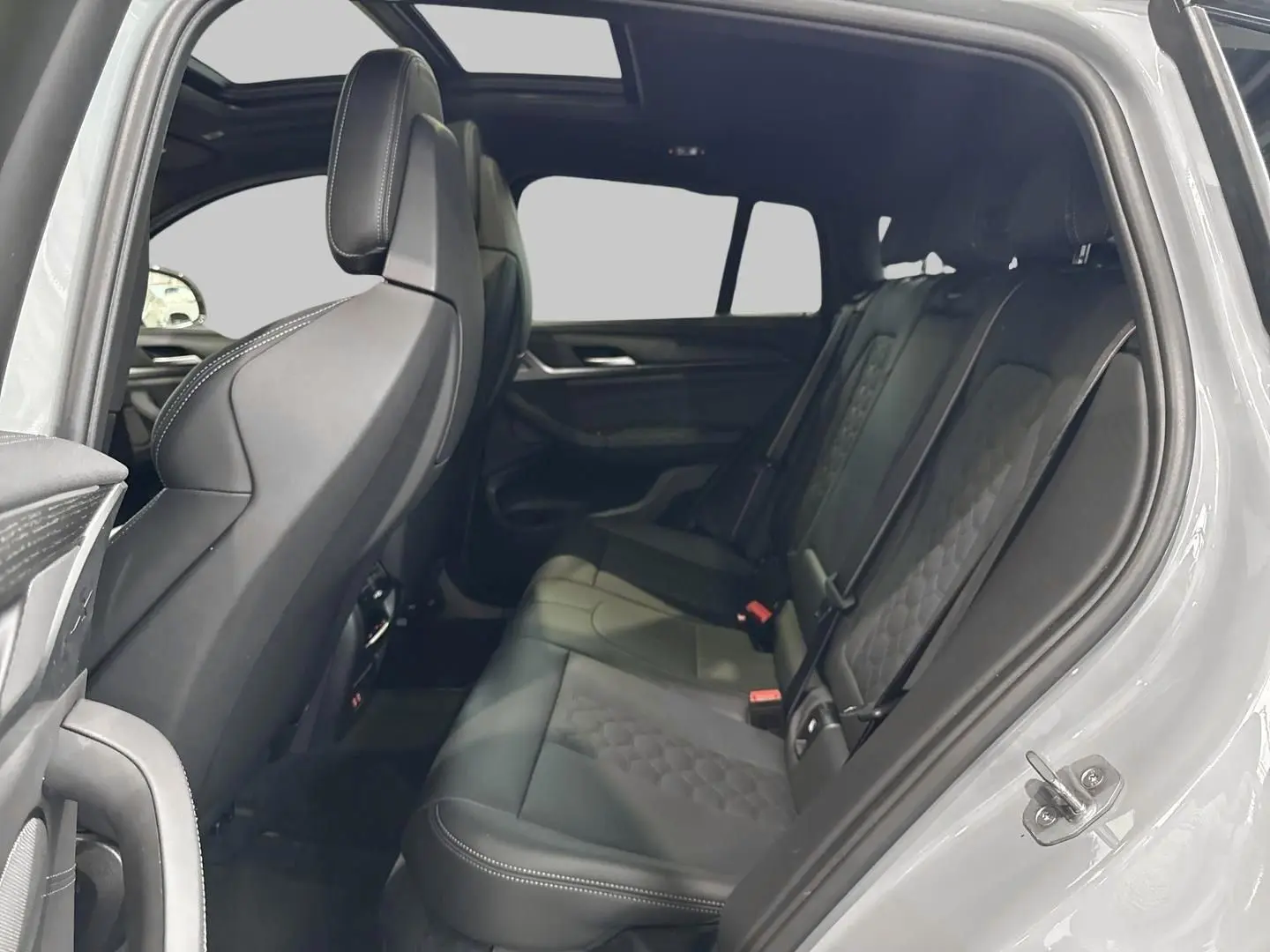 X4 M HUD AD El. Panodach Panorama Navi Leder Dig