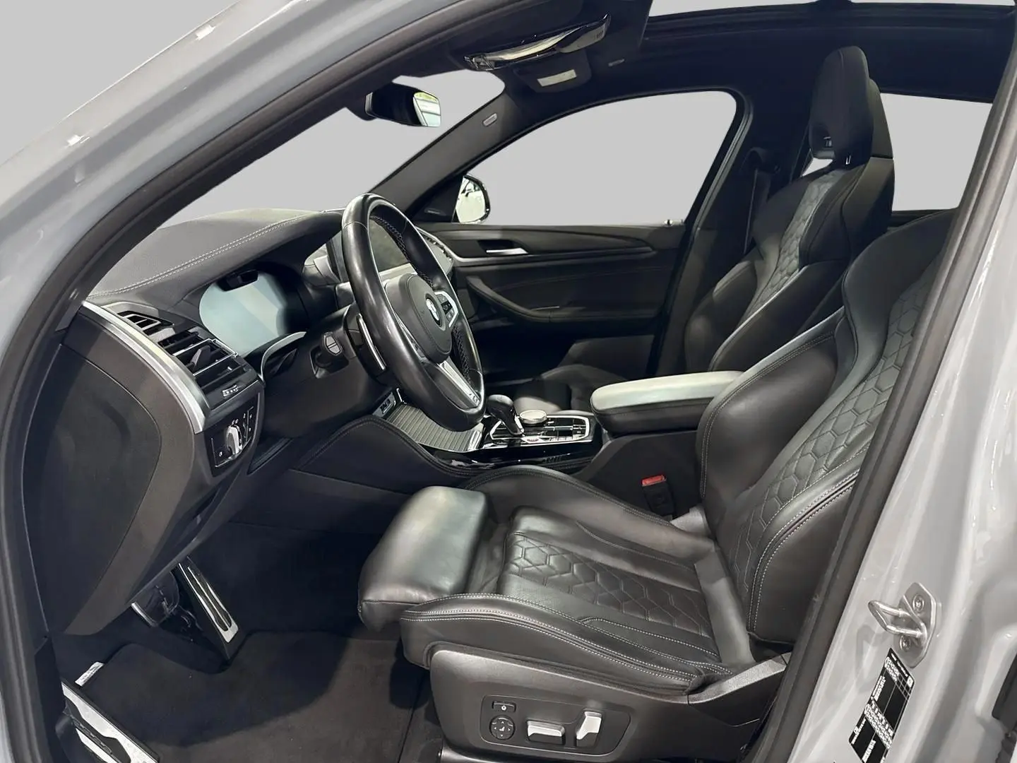 X4 M HUD AD El. Panodach Panorama Navi Leder Dig