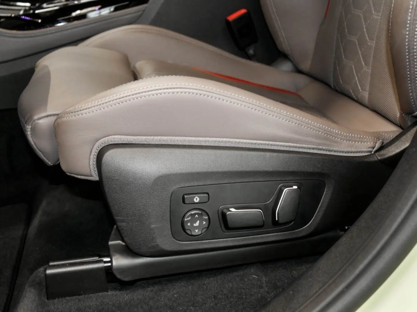 X4 M Competition M Sport HUD ACC NAVI Laser DAB