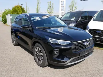 Kuga Hybrid Titanium