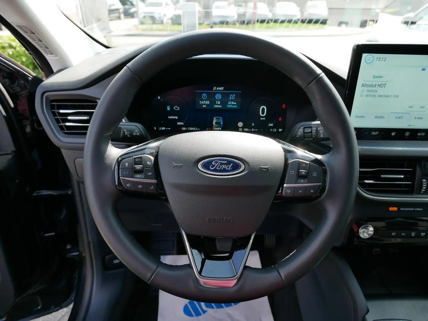 Kuga Hybrid Titanium