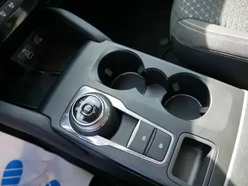 Kuga Hybrid Titanium