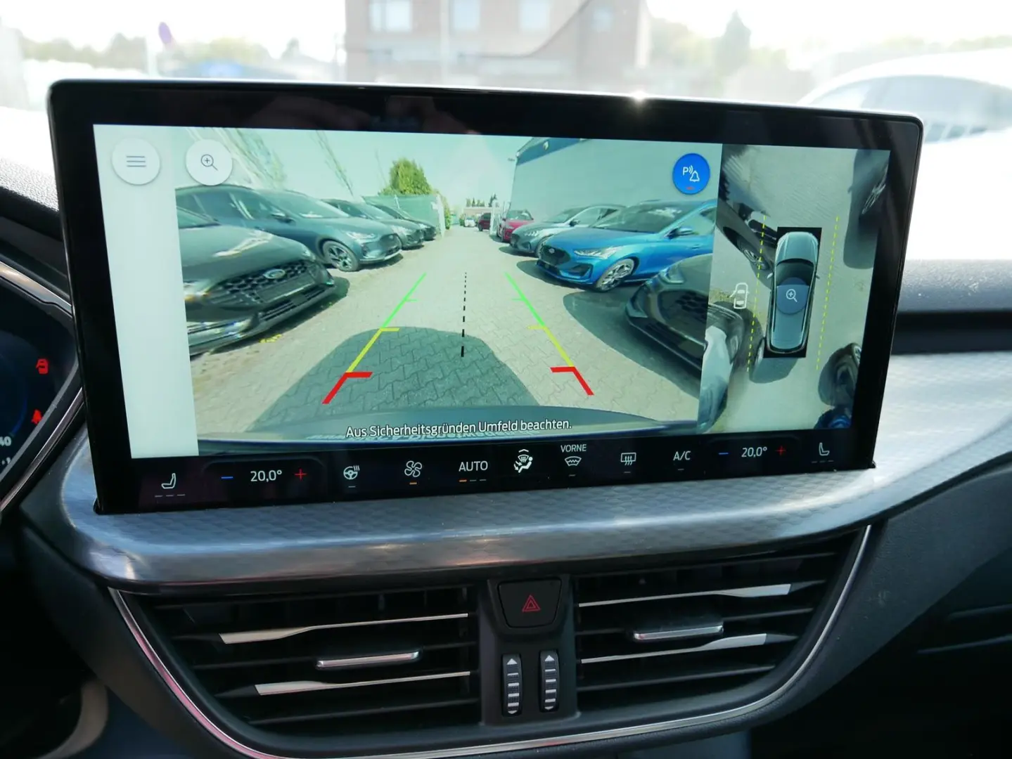 Kuga Hybrid Titanium