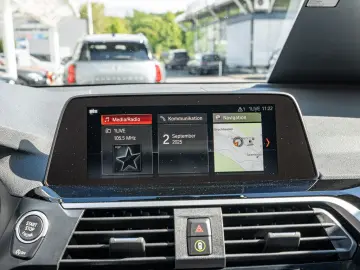 X3 xDrive20i xLine HUD LED NAVI KAMERA SHZ PDC