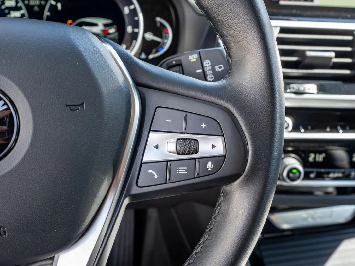 X3 xDrive20i xLine HUD LED NAVI KAMERA SHZ PDC