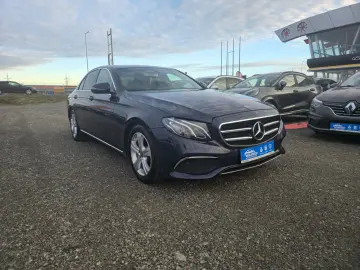 Mercedes Benz E200