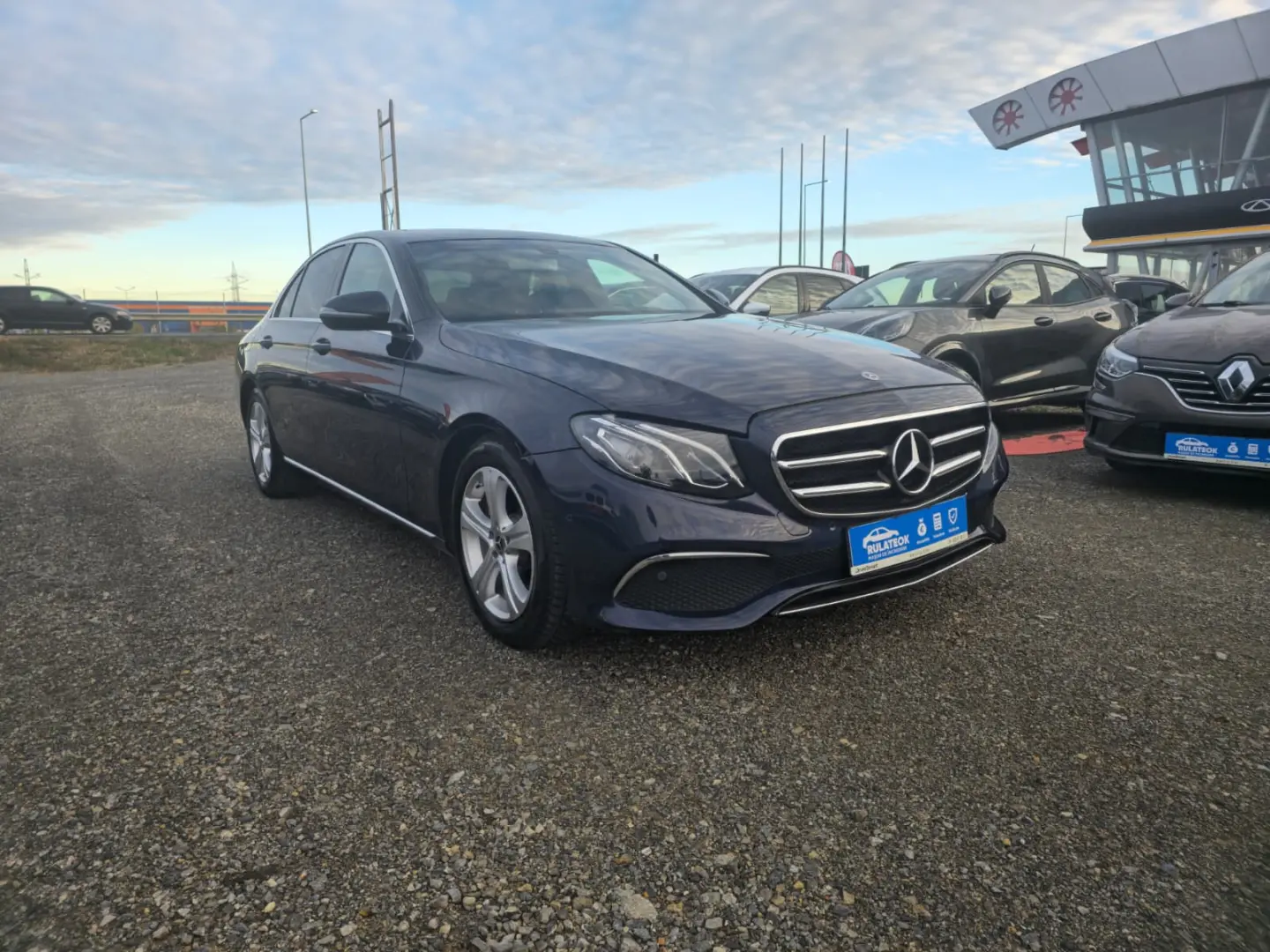 Mercedes Benz E200