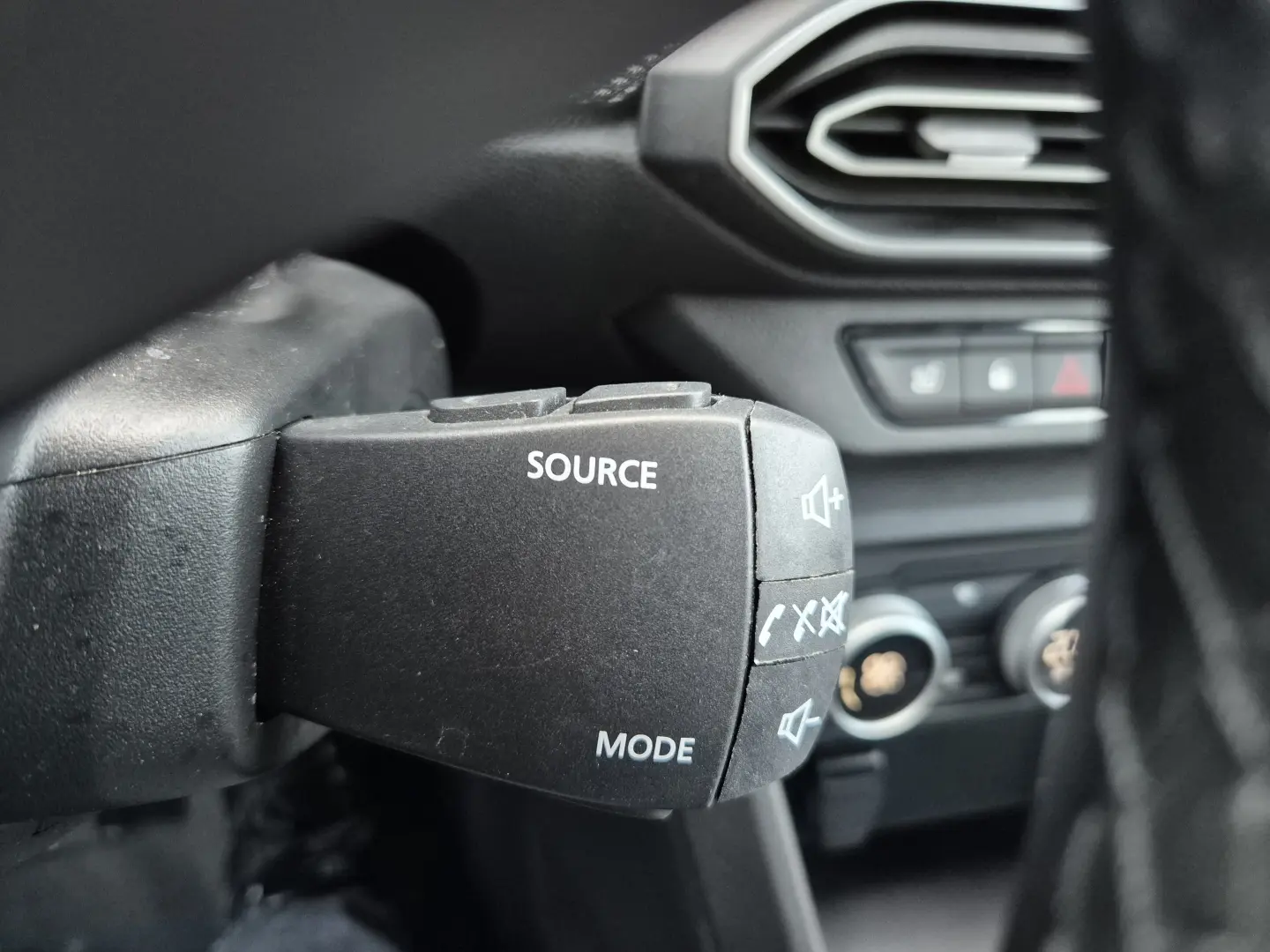 Dacia Sandero EXPRESSION 1.0 TCE 90 CP 2024