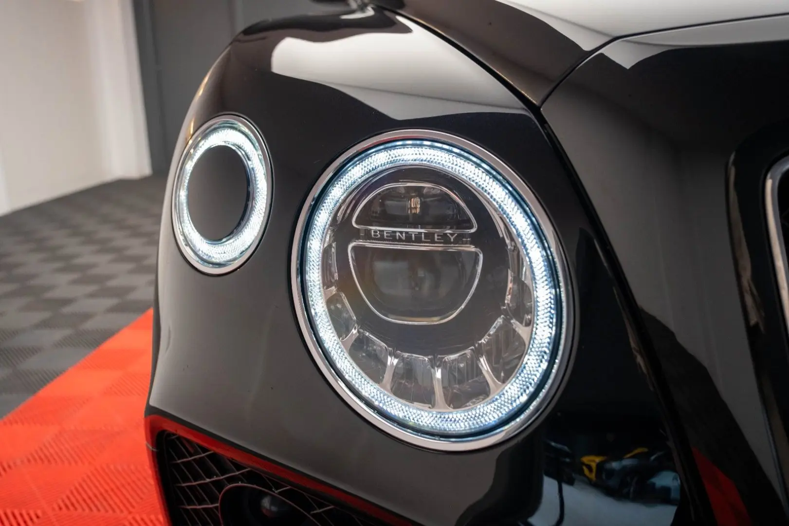 Bentayga 4.0 V8 4WD Autom.