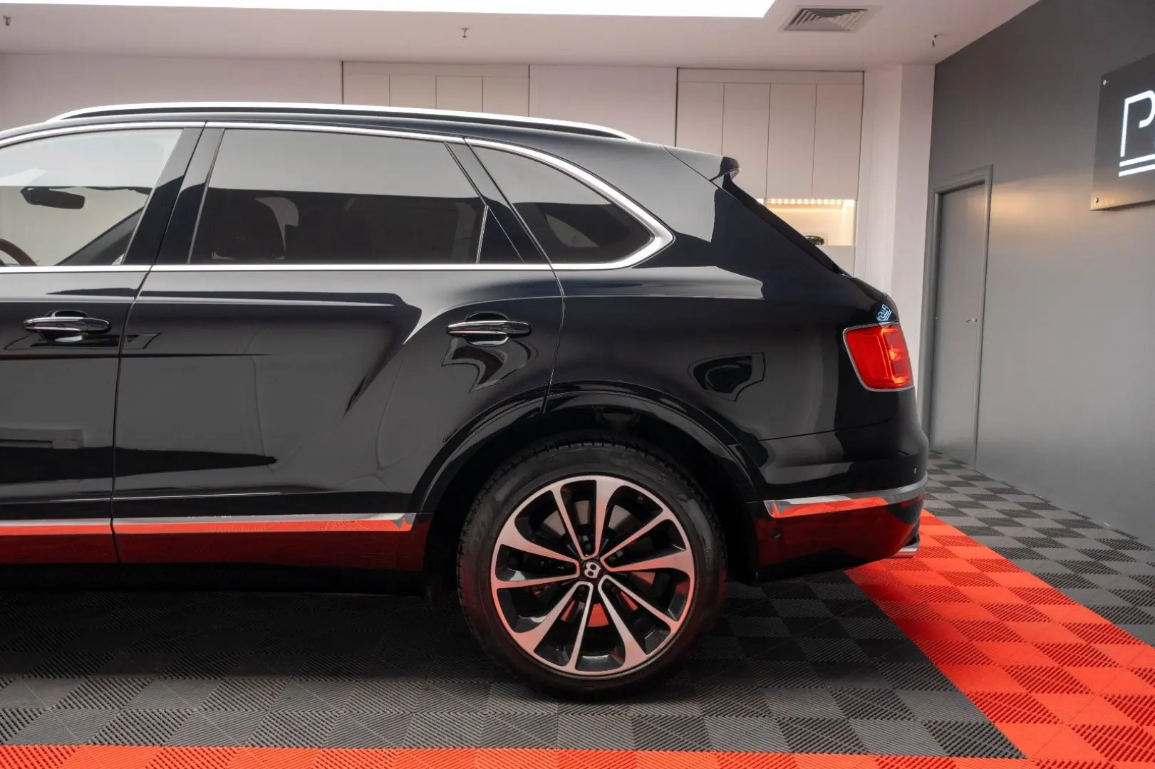 Bentayga 4.0 V8 4WD Autom.